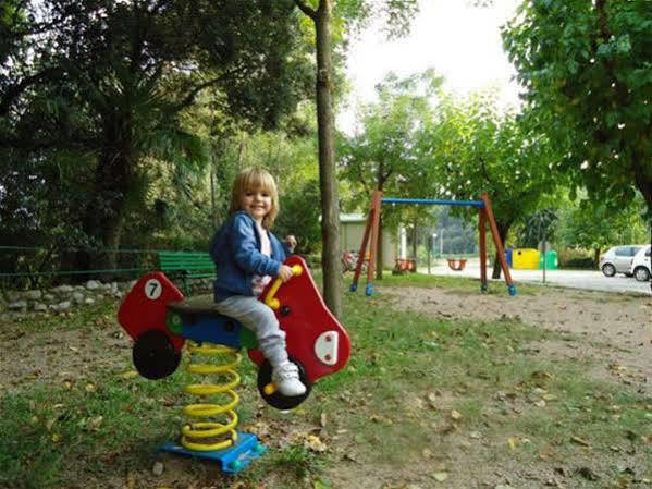 Camping Esponellà Extérieur photo